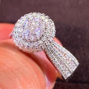 NWT LUXURY DIAMOND 925 Sterling Silver Ring